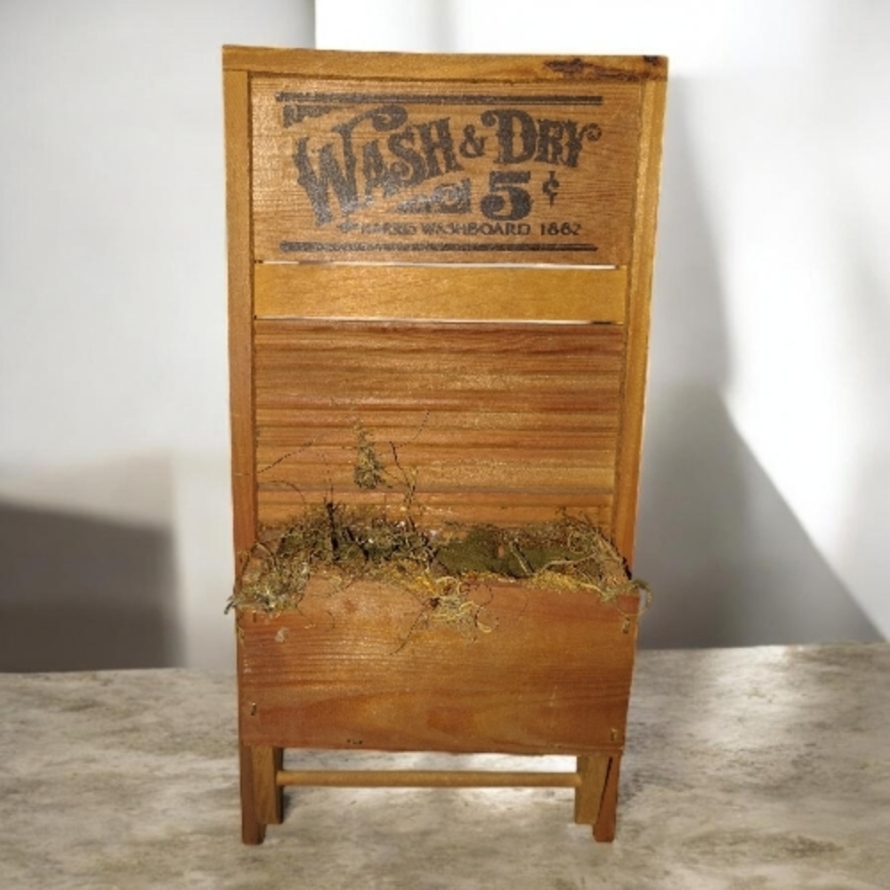 Vintage Wooden Washboard Decor